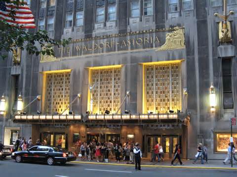 The Waldorf-Astoria Hotel is glamorous with a capital "G".